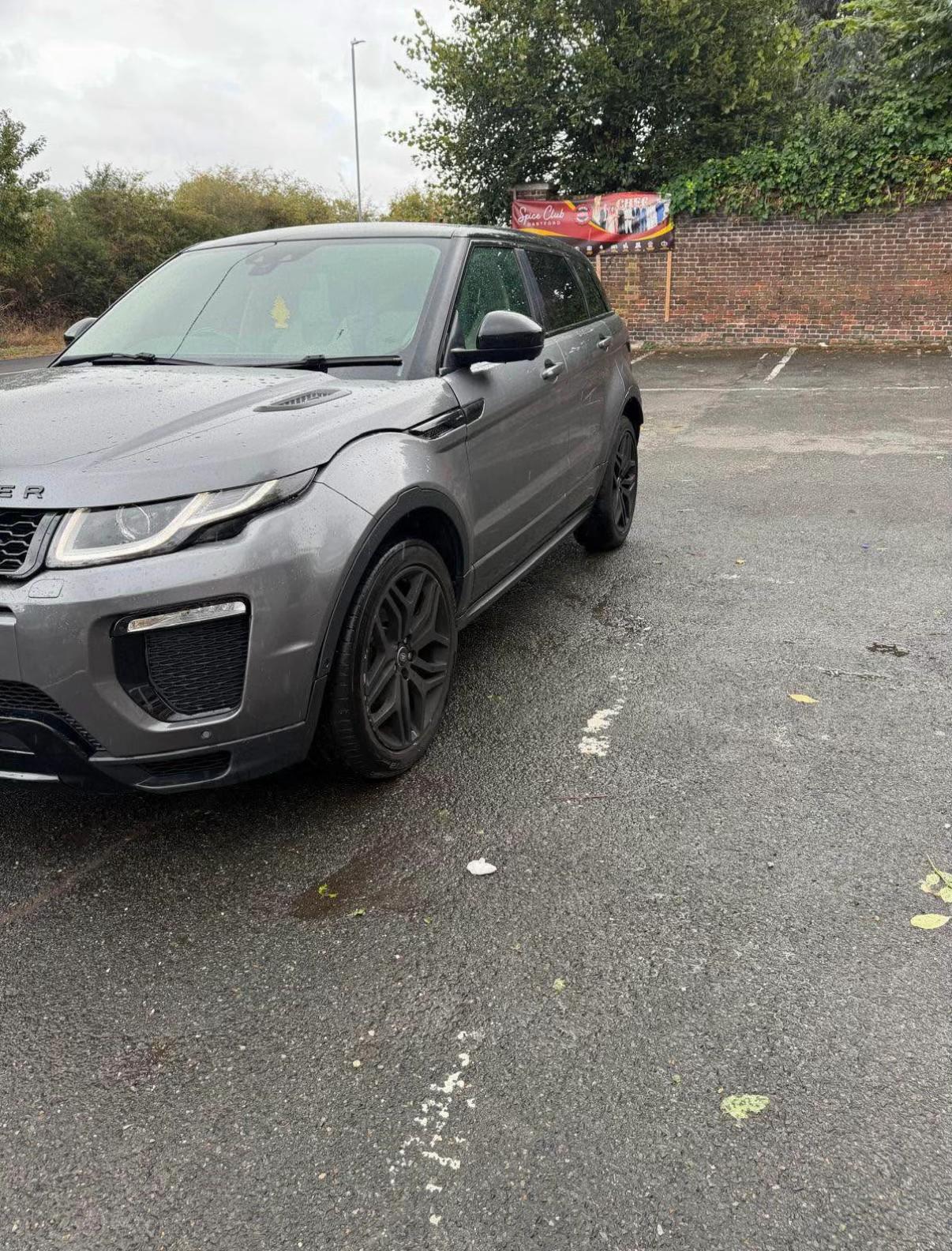 Land Rover Range Rover Evoque - Image 2