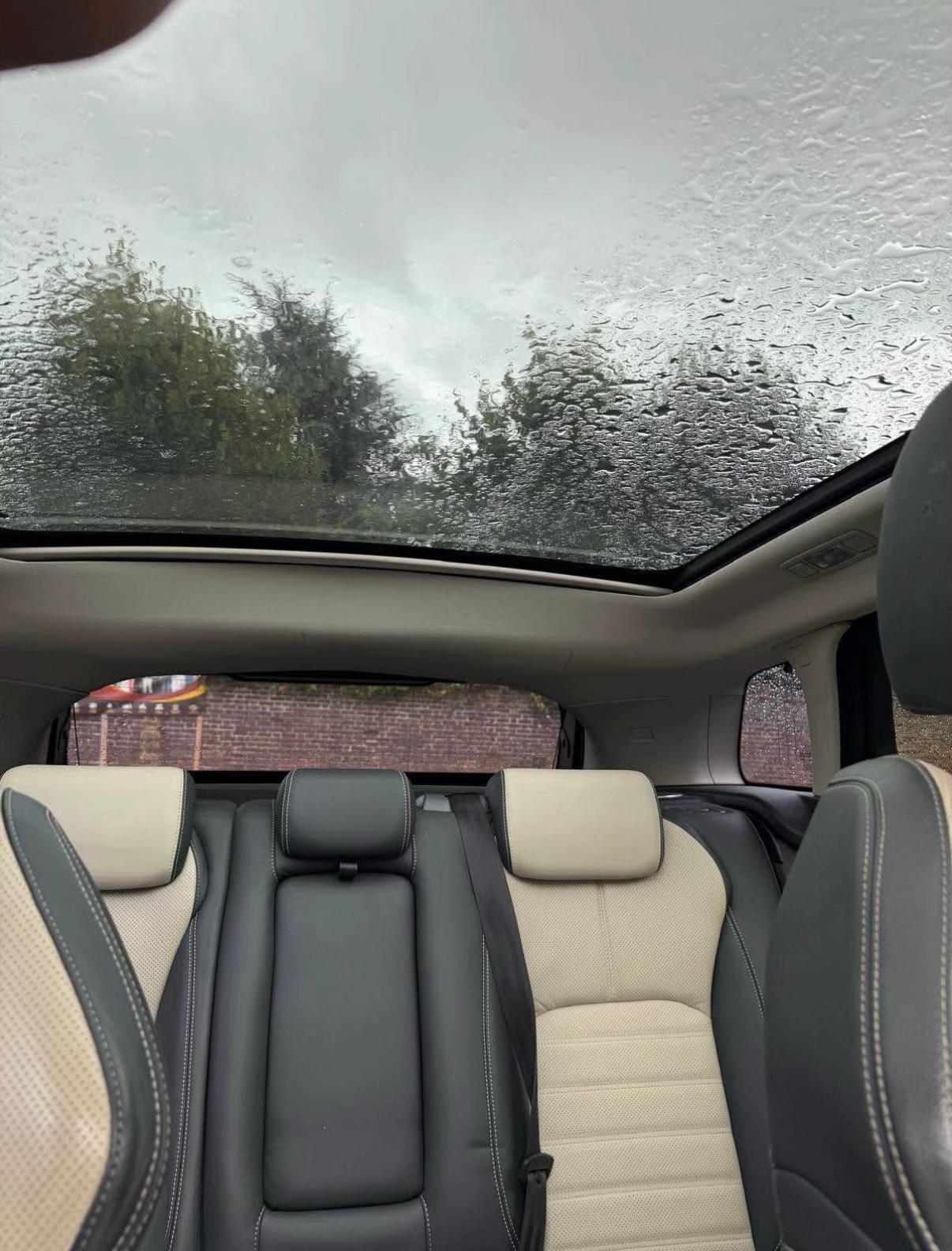 Land Rover Range Rover Evoque - Image 12